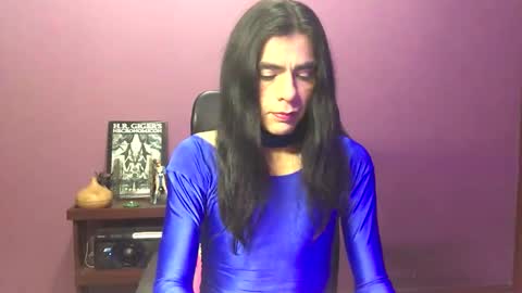 Snapshot of cristinadickclit chatting on December 18, 2025, 2:28 am Cristina Dick Clit online show from December 18, 2025, 2:28 am