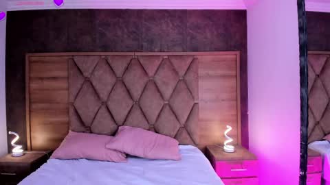 CristineRain online show from May 1, 2026, 5:01 am