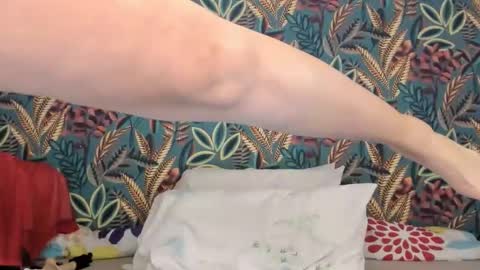 Snapshot of cristinnna chatting on December 3, 2025, 7:01 pm Cristina online show from December 3, 2025, 7:01 pm