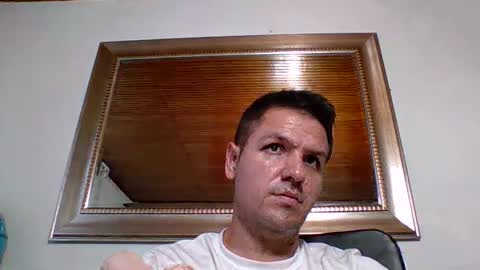 cristopher3042 online show from December 19, 2025, 9:44 pm