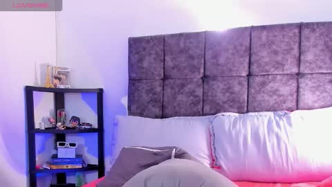  CRISTOPHER  online show from April 29, 2026, 8:48 pm