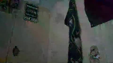 Snapshot of critterluvsfeet chatting on September 22, 2025, 6:32 pm Critter2999LuvsFeet online show from September 22, 2025, 6:32 pm