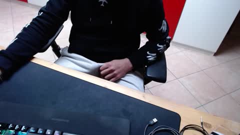 Snapshot of crocken_bisc chatting on March 14, 2026, 2:33 pm crocken_bisc online show from March 14, 2026, 2:33 pm