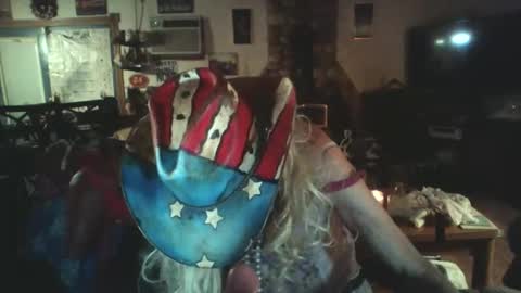 Snapshot of crossdrsr1 chatting on December 16, 2025, 12:26 am crossdrsr1 online show from December 16, 2025, 12:26 am