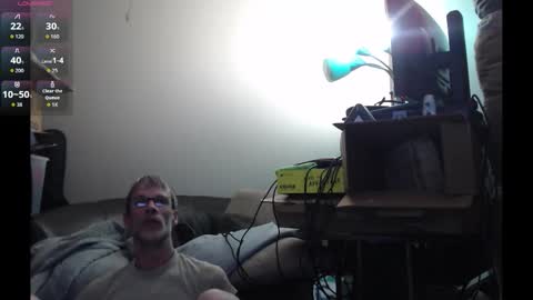 Snapshot of crownandkat chatting on February 3, 2026, 5:27 am Crownandkat online show from February 3, 2026, 5:27 am