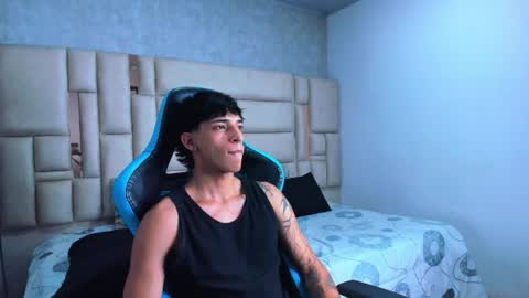 Croy online show from April 12, 2026, 10:26 pm