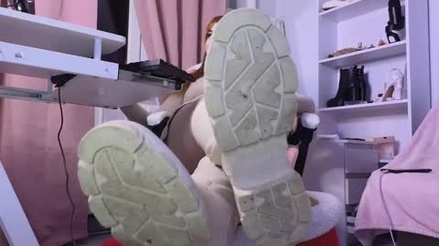 Cruel Siren online show from January 8, 2026, 9:17 pm