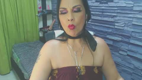 Snapshot of cruela_deviil chatting on December 3, 2024, 11:46 pm cruela_deviil online show from December 3, 2024, 11:46 pm
