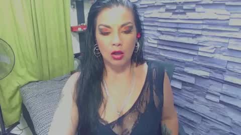 Snapshot of cruela_deviil chatting on February 27, 2025, 7:55 am cruela_deviil online show from February 27, 2025, 7:55 am