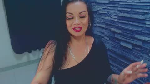 Snapshot of cruela_deviil chatting on November 29, 2025, 6:33 pm cruela_deviil online show from November 29, 2025, 6:33 pm