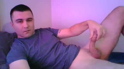 Snapshot of crush380 chatting on December 14, 2024, 2:21 pm Crush380 online show from December 14, 2024, 2:21 pm