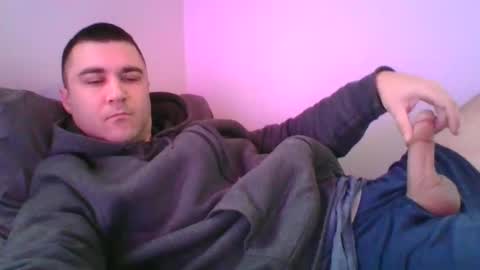 Snapshot of crush380 chatting on December 15, 2024, 4:59 pm Crush380 online show from December 15, 2024, 4:59 pm