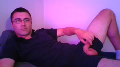 Snapshot of crush380 chatting on December 30, 2024, 11:28 pm Crush380 online show from December 30, 2024, 11:28 pm