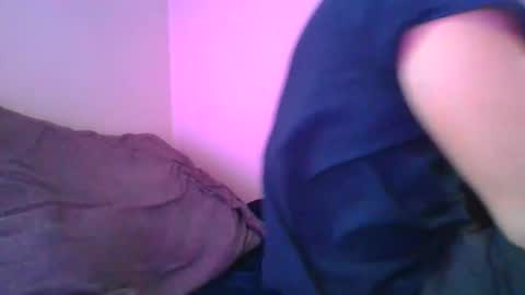 Snapshot of crush380 chatting on January 7, 2025, 4:05 pm Crush380 online show from January 7, 2025, 4:05 pm