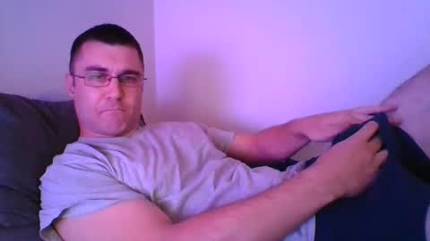 Snapshot of crush380 chatting on February 4, 2025, 10:55 pm Crush380 online show from February 4, 2025, 10:55 pm