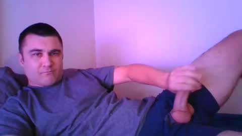 Snapshot of crush380 chatting on February 12, 2025, 11:20 pm Crush380 online show from February 12, 2025, 11:20 pm