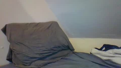 Snapshot of crush380 chatting on March 1, 2025, 10:10 pm Crush380 online show from March 1, 2025, 10:10 pm