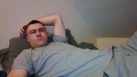 Snapshot of crush380 chatting on March 9, 2025, 10:41 pm Crush380 online show from March 9, 2025, 10:41 pm