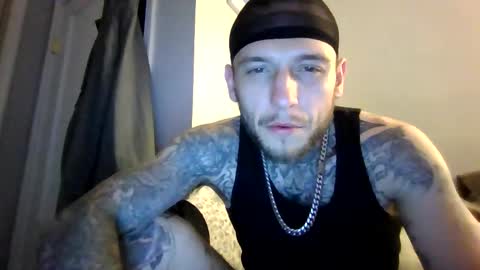 cruz815 online show from May 18, 2026, 2:40 am