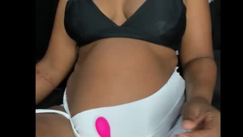 Snapshot of cry_babyy5 chatting on February 1, 2026, 3:27 am cry online show from February 1, 2026, 3:27 am