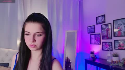 Snapshot of crypt_hamster chatting on December 14, 2025, 8:24 pm Wanda online show from December 14, 2025, 8:24 pm