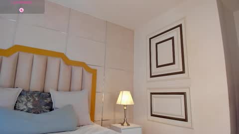 Snapshot of crysta_lrose_ chatting on March 6, 2026, 11:28 am Crystal Rose online show from March 6, 2026, 11:28 am