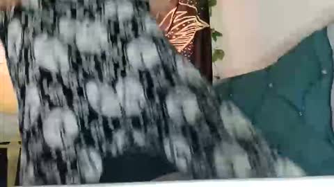 Snapshot of crystal_669 chatting on October 21, 2025, 3:57 pm carol online show from October 21, 2025, 3:57 pm