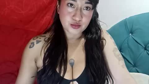 Snapshot of crystal_669 chatting on December 18, 2025, 4:07 am carol online show from December 18, 2025, 4:07 am