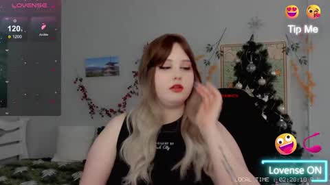 Snapshot of crystal__chris chatting on January 13, 2026, 12:21 pm Chris online show from January 13, 2026, 12:21 pm