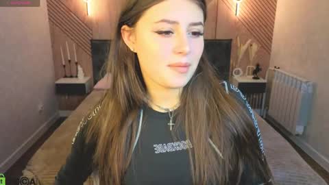 Crystal  Lacee online show from May 17, 2026, 12:52 am