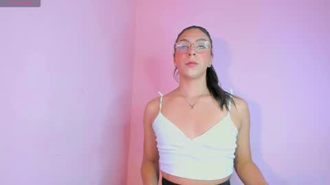 Snapshot of crystal_channel1 chatting on February 7, 2026, 2:26 am CRYSTAL online show from February 7, 2026, 2:26 am