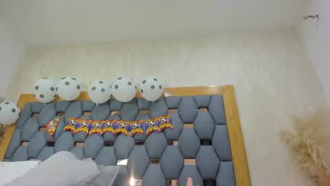 crystal_sm online show from July 6, 2026, 1:24 am