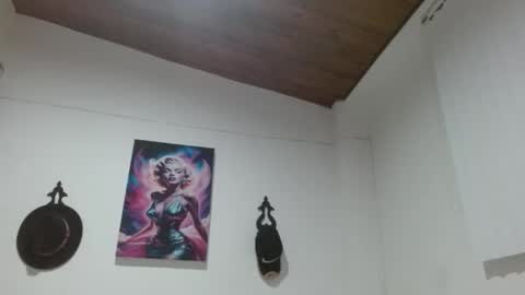 Crystal Blaze online show from April 12, 2026, 3:55 am