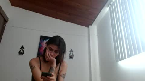 Snapshot of crystal_starx chatting on June 30, 2026, 1:01 pm Crystal Blaze online show from June 30, 2026, 1:01 pm