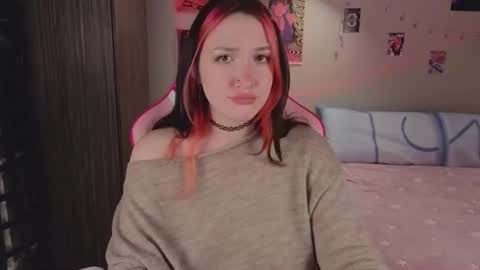 Snapshot of crystalblaze_ chatting on November 17, 2025, 8:36 pm Grace online show from November 17, 2025, 8:36 pm