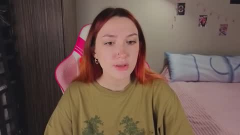 Snapshot of crystalblaze_ chatting on December 14, 2025, 8:46 pm Grace online show from December 14, 2025, 8:46 pm