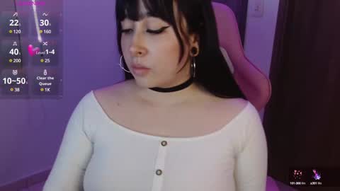 Snapshot of crystalitesq chatting on January 31, 2025, 11:24 pm Olivia online show from January 31, 2025, 11:24 pm