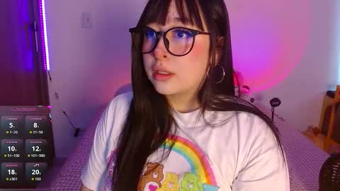 Snapshot of crystalitesq chatting on February 14, 2026, 12:13 pm Olivia online show from February 14, 2026, 12:13 pm