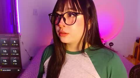 Snapshot of crystalitesq chatting on February 16, 2026, 12:23 pm Olivia online show from February 16, 2026, 12:23 pm