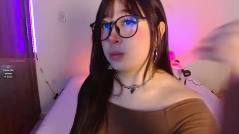 Snapshot of crystalitesq chatting on February 22, 2026, 12:26 pm Olivia online show from February 22, 2026, 12:26 pm