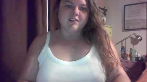 Snapshot of crystalizzzee chatting on October 7, 2025, 4:37 pm Herekittykitty69 online show from October 7, 2025, 4:37 pm
