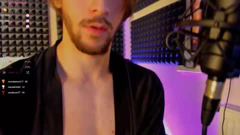 Snapshot of crystallora chatting on December 7, 2024, 3:36 am Crys online show from December 7, 2024, 3:36 am