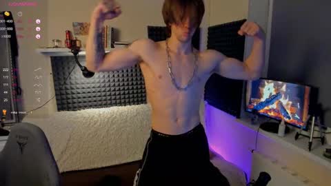 Snapshot of crystallora chatting on December 12, 2024, 9:26 pm Crys online show from December 12, 2024, 9:26 pm