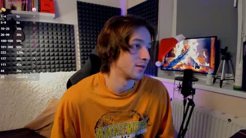 Snapshot of crystallora chatting on December 21, 2024, 8:10 pm Crys online show from December 21, 2024, 8:10 pm