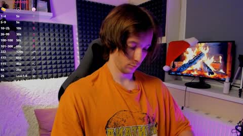 Snapshot of crystallora chatting on December 22, 2024, 2:17 am Crys online show from December 22, 2024, 2:17 am