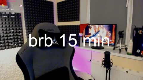 Snapshot of crystallora chatting on December 23, 2024, 2:02 am Crys online show from December 23, 2024, 2:02 am