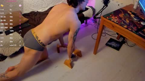 Snapshot of crystallora chatting on December 24, 2024, 2:21 am Crys online show from December 24, 2024, 2:21 am