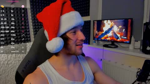 Snapshot of crystallora chatting on December 31, 2024, 8:34 pm Crys online show from December 31, 2024, 8:34 pm