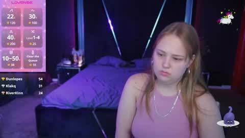 Snapshot of crystallpaws_ chatting on September 23, 2025, 1:52 am crystallpaws_ online show from September 23, 2025, 1:52 am
