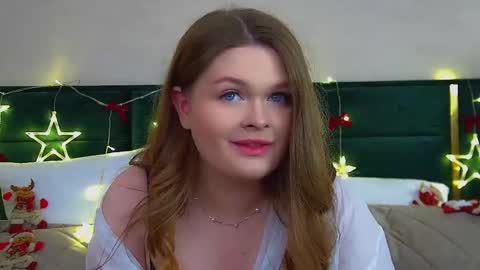 Snapshot of crystallyons chatting on December 1, 2025, 6:24 pm Crystal online show from December 1, 2025, 6:24 pm